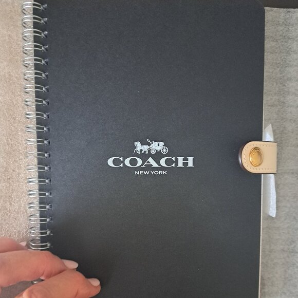 NWT Coach Leather Notebook in Chalk - Picture 8 of 9